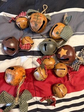 Country-Style Jingle Bell Ornament Set - Brown & Gold